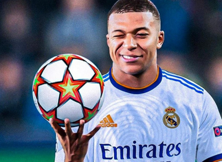 ريال مدريد يقدم نجمه الفرنسي كيليان مبابي