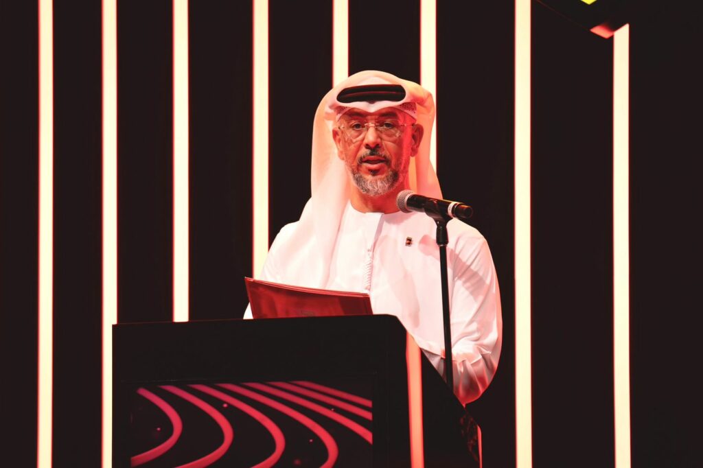 عالم فيراري، جزيرة ياس أبوظبي، تستضيف عرضاً حصرياً لمرفق “عالم فيراري إي سبورتز أرينا” قبل إطلاقه رسمياً في سبتمبر المقبل