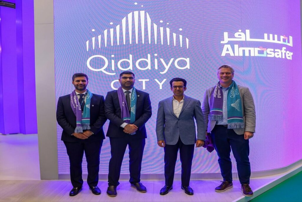 المكتب التنفيذي لتسويق وإدارة الوجهات السياحية لمدينة القدية يوقع مذكرة تفاهم مع “المسافر”