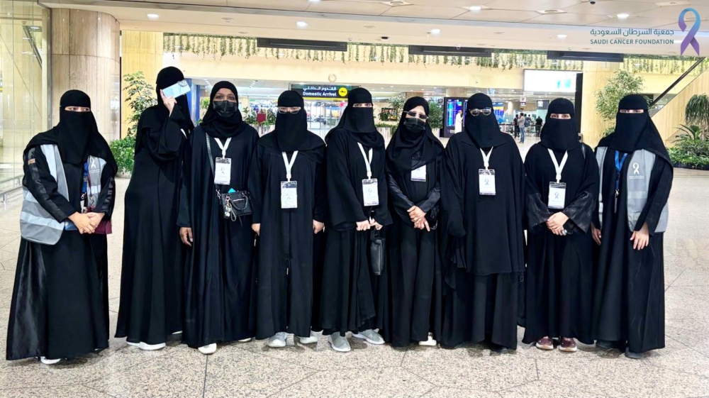 عمرة-لـ-20-مستفيدًا-من-جمعية-السرطان-السعودية-بالشرقية
