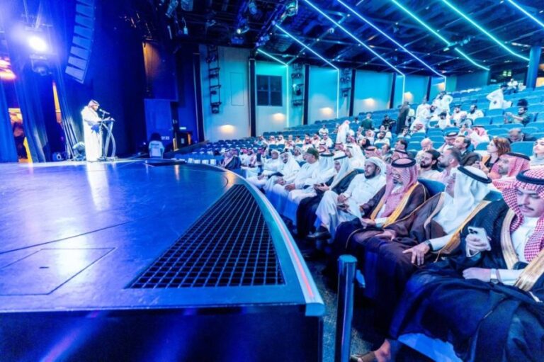 اتفاقيات-دولية-ومحلية-في-ختام-المعرض-الدولي-الأول-العائم-للامتياز-التجاري