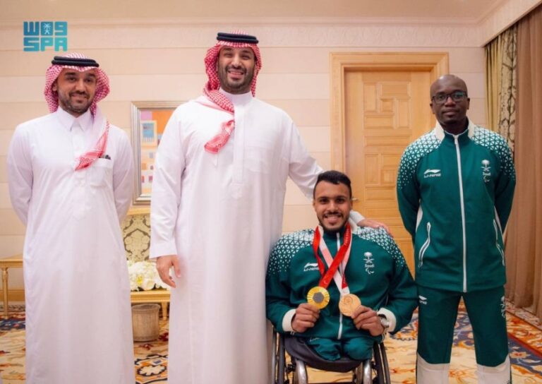 ولي-العهد-يستقبل-القرشي-الحاصل-على-ذهبية-في-الألعاب-البارالمبية-بباريس