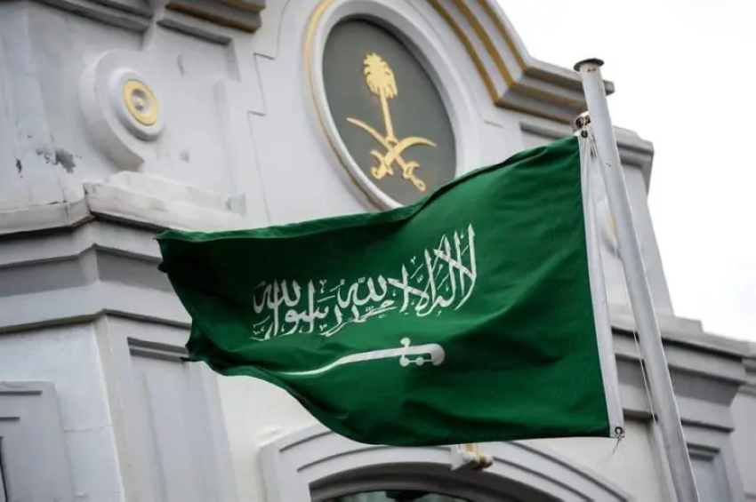 تنبيه-من-القنصلية-في-جنيف-بشأن-رخص-القيادة-عند-استئجار-السيارات-في-سويسرا