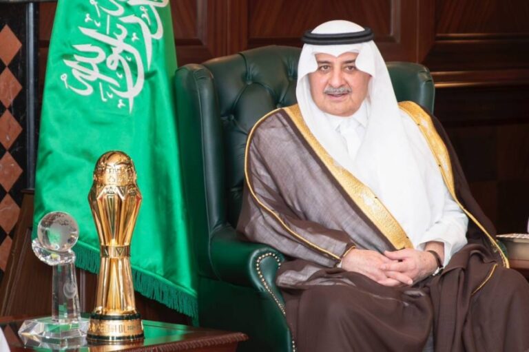 أمير-تبوك-يستقبل-نادي-نيوم-ويبارك-لهم-تتويجهم-الصعود-إلى-دوري-روشن
