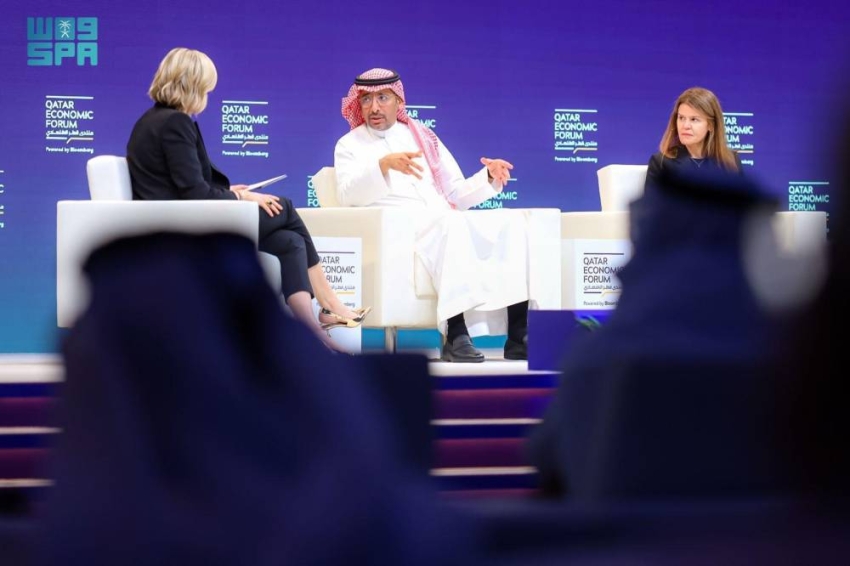الخريّف-في-منتدى-قطر-الاقتصادي:-نتقدم-بوتيرة-متسارعة-لتوطين-صناعة-السيارات