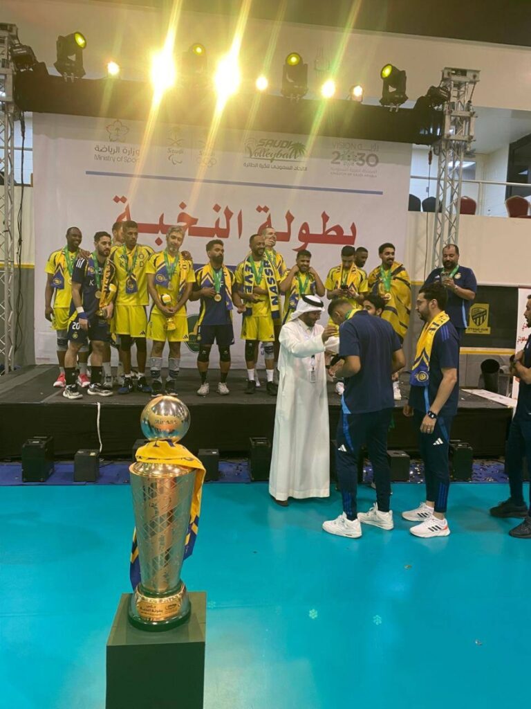 طائرة-النصر-تتفوق-على-الخليج-و-تحلق-بكأس-النخبة-للمرة-الأولى-في-تاريخه