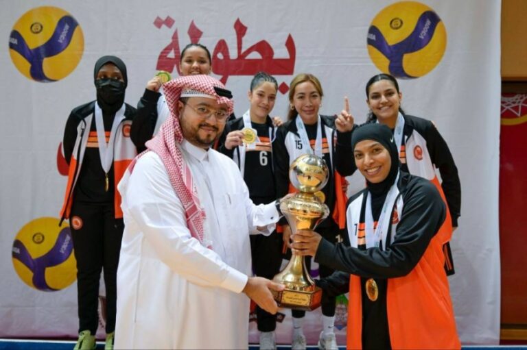 العنقاء-يتوج-بكاس-بطولة-نافس-للسيدات
