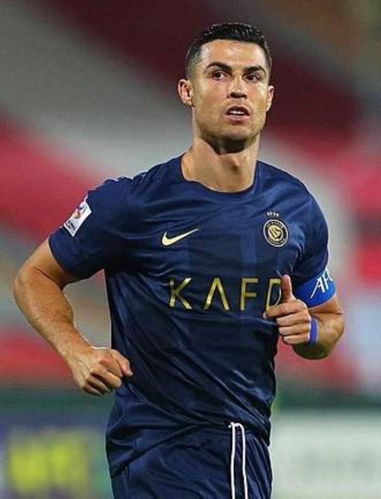 النصر-يتفق-مع-رونالدو-على-التجديد.-ورحيل-جماعي-للأجانب