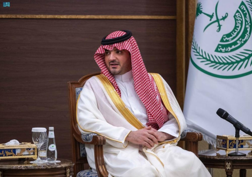 عبدالعزيز-بن-سعود-يشيد-بدور-الإدارة-العامة-للتوجيه-والإرشاد-بوزارة-الداخلية