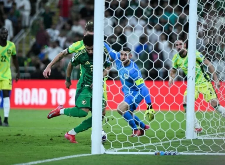 الأخضر-يخسر-من-المنتخب-الأسترالي-بنتيجة-(2-–-1)-ويتوجّه-إلى-الملحق