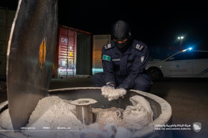 الزكاة-والضريبة-والجمارك-في-ميناء-جدة-الإسلامي-تُحبط-تهريب-من-1.7-مليون-حبة-من-الإمفيتامين