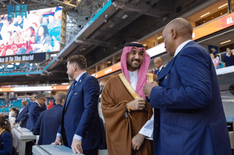 وزير-الرياضة-يشهد-المباراة-الافتتاحية-لبطولة-كأس-العالم-للأندية-2025-في-الولايات-المتحدة-الأمريكية