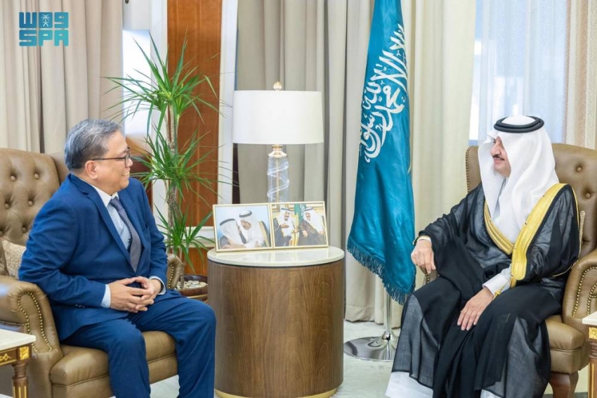 أمير-المنطقة-الشرقية-يستقبل-السفير-الفلبيني-لدى-المملكة