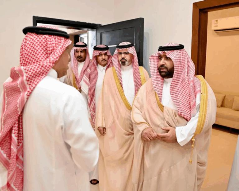 أمير-جازان-ونائبه-يتفقدان-عددًا-من-المشروعات-التنموية-والسياحية-بمحافظة-جزر-فرسان