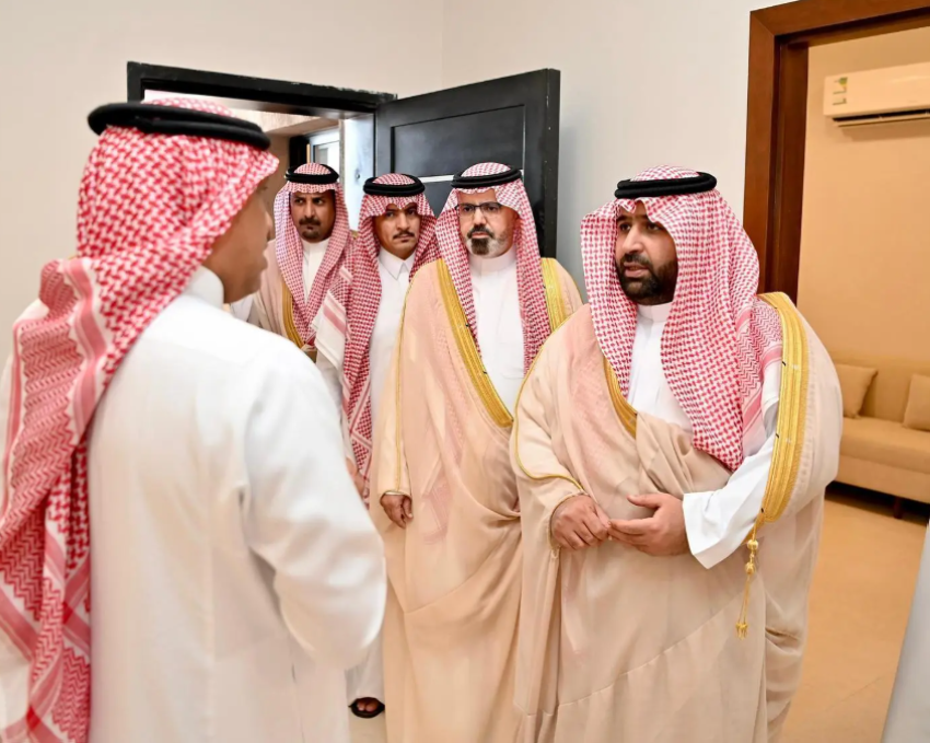 أمير-جازان-ونائبه-يتفقدان-عددًا-من-المشروعات-التنموية-والسياحية-بمحافظة-جزر-فرسان