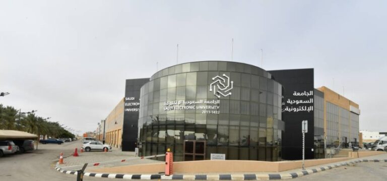 الجامعة-الإلكترونية-تُسجل-حضورها-في-تصنيف-التايمز