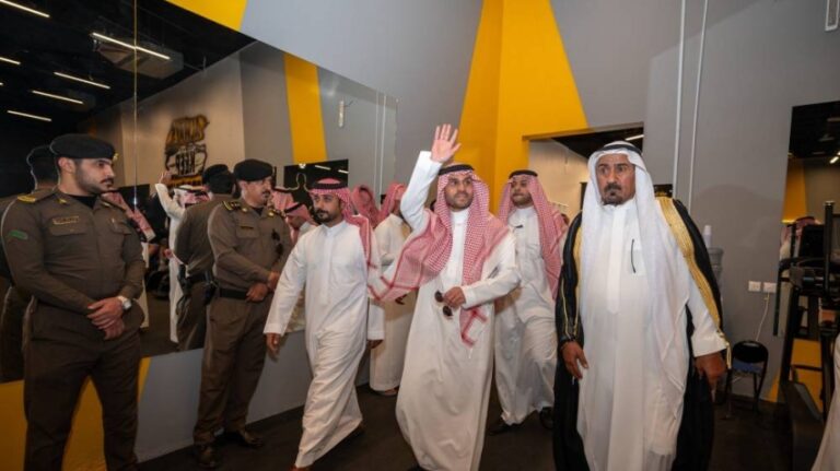 نائب-أمير-حائل-يفتتح-نادي-وأكاديمية-(m22)-ببقعاء