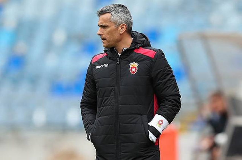 ضمك-يعلن-التعاقد-مع-المدرب-البرتغالي-أرماندو