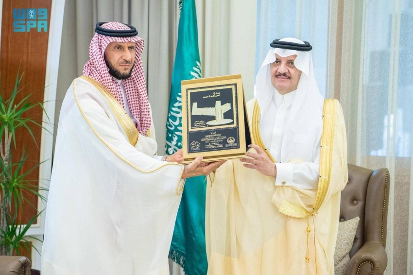 أمير-الشرقية-ونائبه-يستقبلان-ويكرمان-الداعمين-والمشاركين-في-مهرجان-ربيع-النعيرية