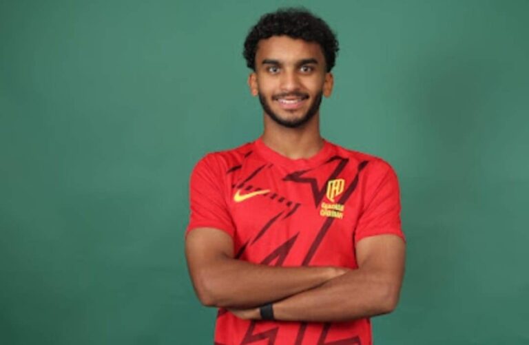 (-9-)-من-لاعبي-القادسية-يدعمون-المنتخب-الوطني-تحت-19-في-بطولة-كوتيف-الدولية