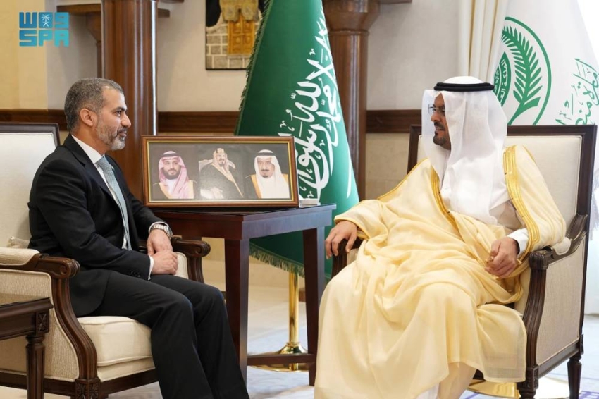 نائب-أمير-مكة-يستقبل-القنصل-العراقي