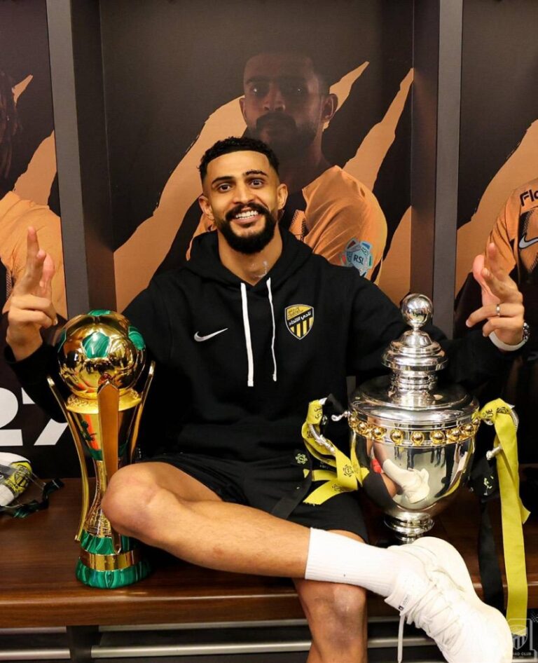 هذه-تجربة-اعتز-بها.-العمري-مودعاً-جماهير-الاتحاد