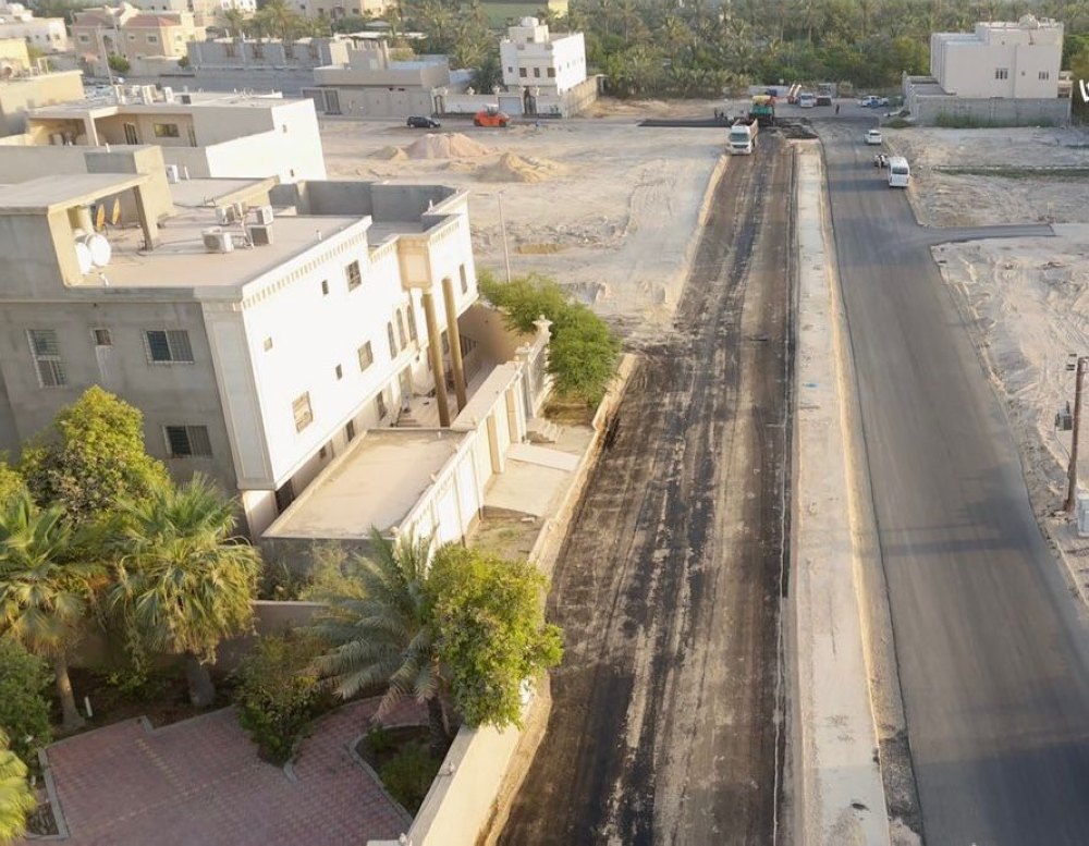 صور|-بدء-تأهيل-شارع-سنان-بأم-الحمام-في-القطيف-لتعزيز-السلامة-المرورية