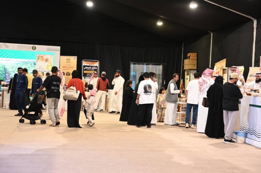النحالون-يحتفلون-بنجاح-الموسم-1.5-مليون-ريال-و8-أطنان-في-مهرجان-العسل-الباحة