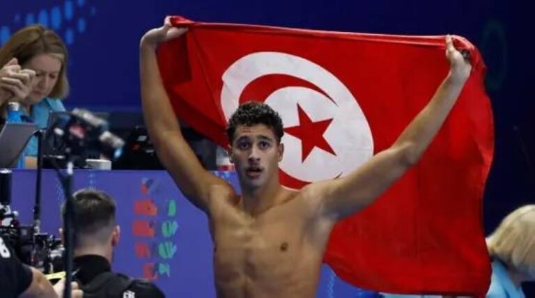 التونسي-أحمد-الجوادي-يتوّج-بذهبية-في-سباق-1500-متر-من-بطولة-العالم-للسباحة