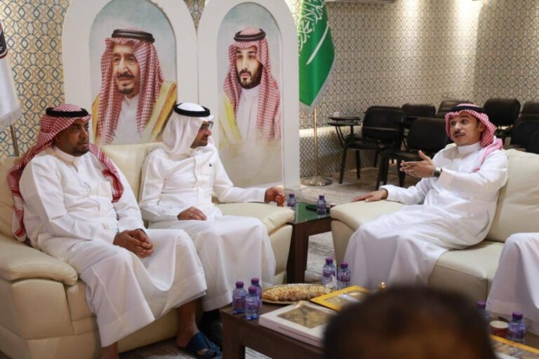 رئيس-اتحاد-اليد-يزور-نادي-العدالة 