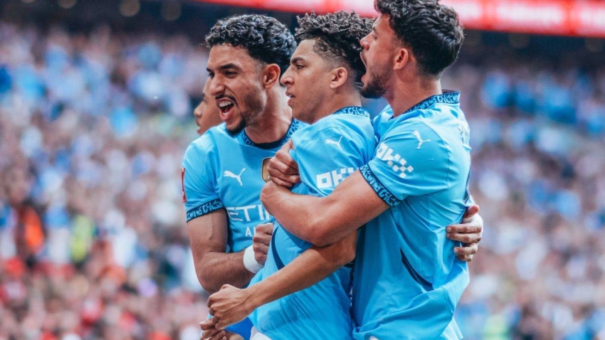 الدوري-الإنجليزي:-مانشستر-سيتي-يتغلّب-على-وولفرهامبتون-(4-–-0)