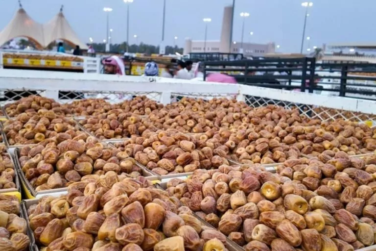 أكثر-من-(100)-مليون-ريال-مبيعات-كرنفال-بريدة-للتمور-خلال-15-يومًا