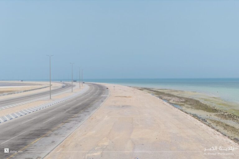 الخبر.-بدء-تطوير-امتداد-كورنيش-الصدفة-بطول-2-كم-ومساحة-40-ألف-م²