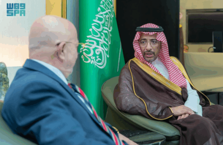 وزير-الصناعة-يبحث-تعزيز-التعاون-وتنمية-الاستثمارات-مع-نظيره-السوري