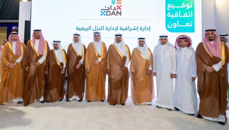 محافظ-الأحساء-يرعى-توقيع-خمس-اتفاقيات-تعاون-ضمن-فعاليات-معرض-اللومي-الحساوي-2025
