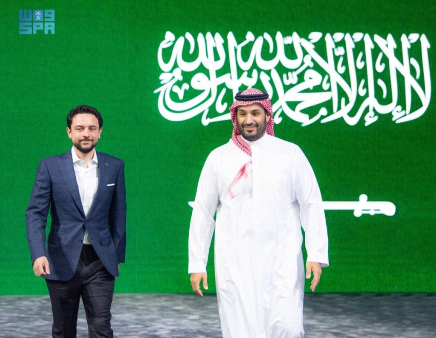 ولي-العهد-يُشرّف-الحفل-الختامي-لبطولة-كأس-العالم-للرياضات-الإلكترونية-ويتوج-فريق-فالكونز-الفائز-بكأس-البطولة