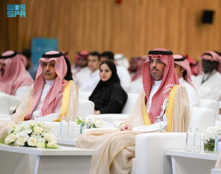 مُحافظ-جدة-يشهد-ورشة-عمل-معهد-إعداد-القادة-بوزارة-الرياضة-لاستعراض-الفرص-الاستثمارية-في-القطاع-الرياضي
