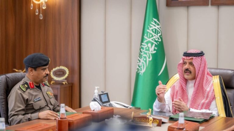 أمير-حائل-يرأس-اجتماع-قيادات-شرطة-المنطقة-وأفرع-الأمن-العام-الميدانية