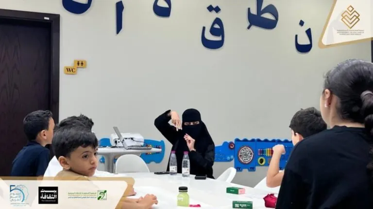 الشرقية.-تدريب-الجهات-الحكومية-والخاصة-على-التواصل-بلغة-الإشارة