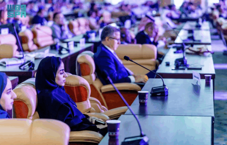 المملكة-تقود-مبادرة-ربط-البشرية-عبر-جسور-اتصال-رقمية