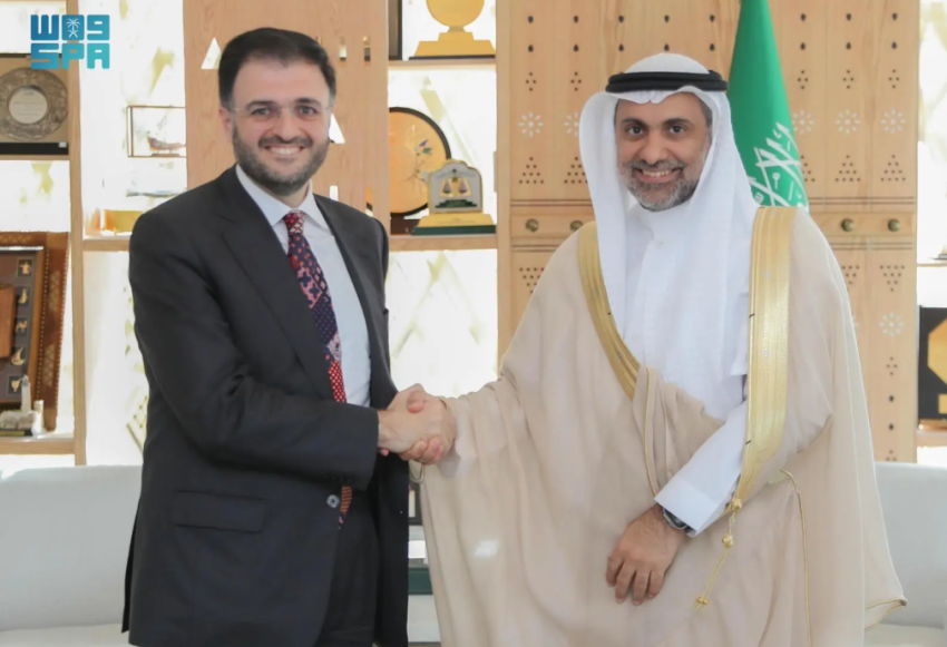 الجلاجل-يستقبل-وزير-الاتصالات-السوري-لبحث-التعاون-في-مجال-الصحة-الرقمية