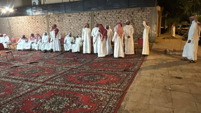 آل-النجدي-وآل-بن-طالب-يتلقون-التعازي-في-فقيدتهم