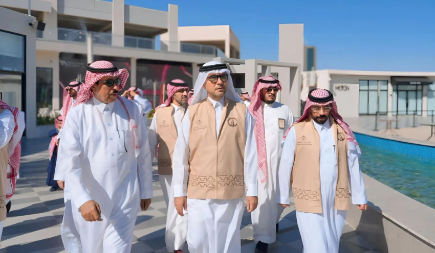 وزير-البلديات-والإسكان-يتفقد-المشاريع-السكنية-والبلدية-بالجوف