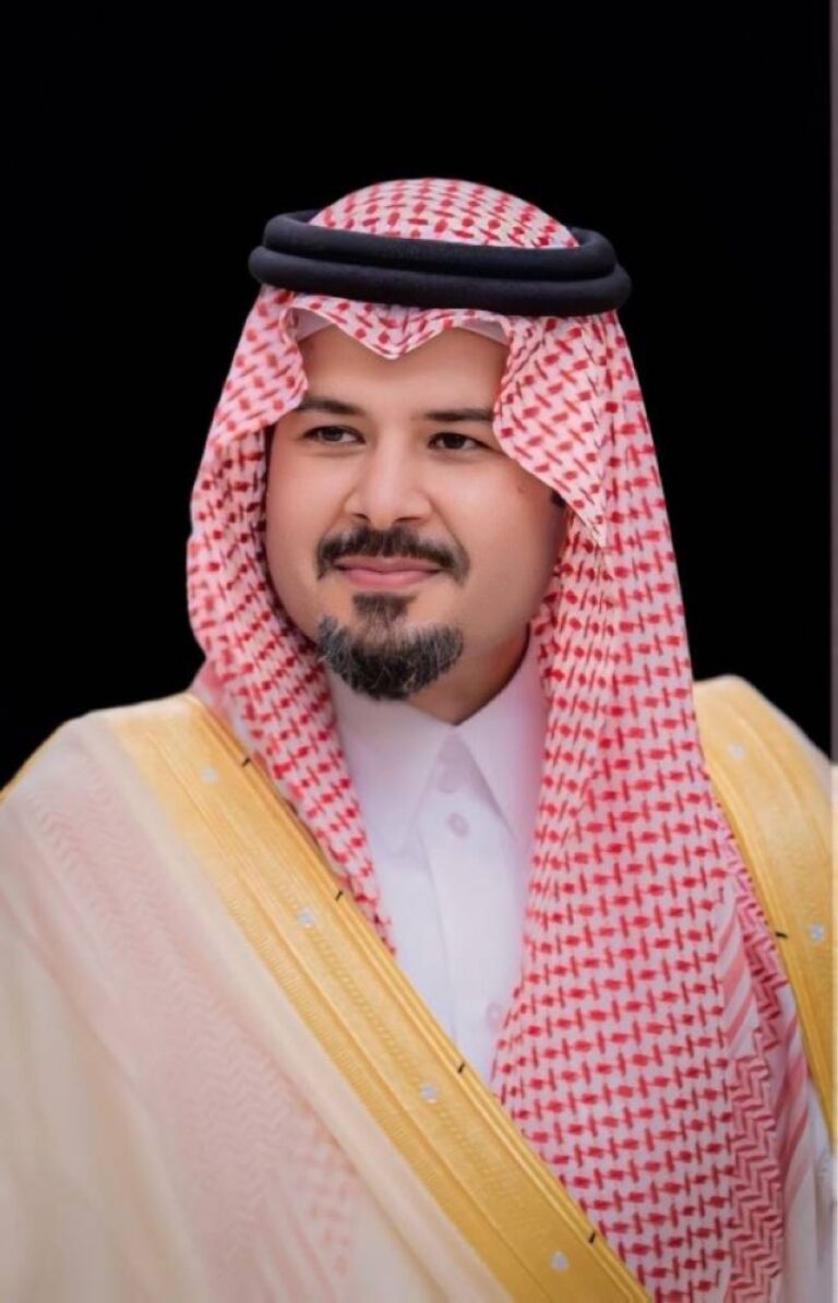 أمير-المدينة-يرعى-جائزة-المعلم-المتميز