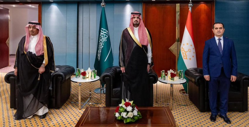 أمين-منطقة-الرياض-يحضر-حفل-سفارة-طاجكستان-باليوم-الوطني
