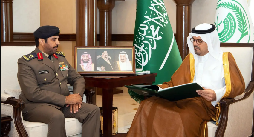 نائب-أمير-مكة-يتسلّم-التقرير-النهائي-لتقييم-أداء-الجهات-المشاركة-في-تنفيذ-خطة-الطوارئ-بحج-1446