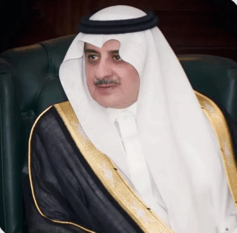 أمير-تبوك-يواسي-أسرة-الحميد-في-وفاة-فقيدها