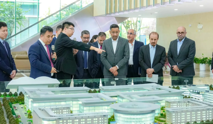 وزير-الصناعة-يبحث-تعزيز-التعاون-في-مجال-الابتكار-الصناعي-مع-مجموعة-zgc-الصينية
