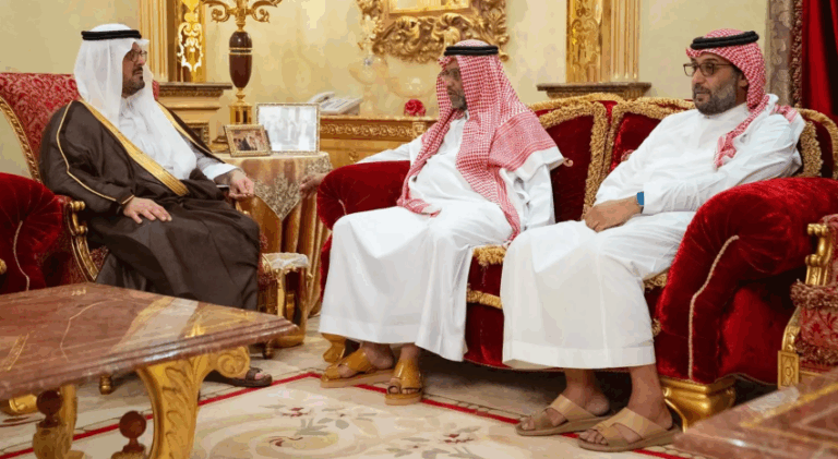 نائب-أمير-منطقة-مكة-يقدم-التعازي-لأبناء-الأميرة-عبطا