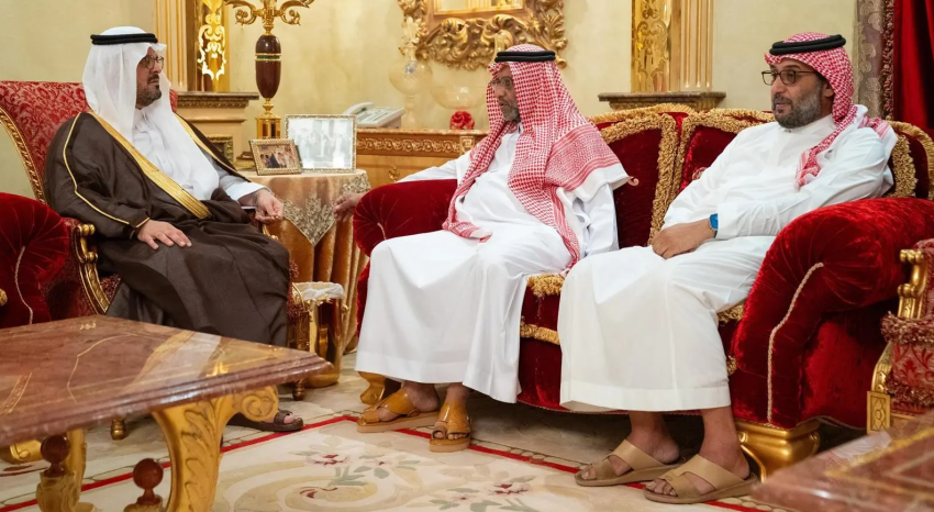 نائب-أمير-منطقة-مكة-يقدم-التعازي-لأبناء-الأميرة-عبطا
